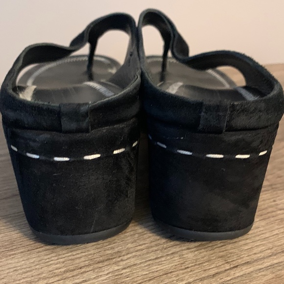 🌺DONALD PLINER Shana Black Suede Leather Sandal 8 - Picture 5 of 9